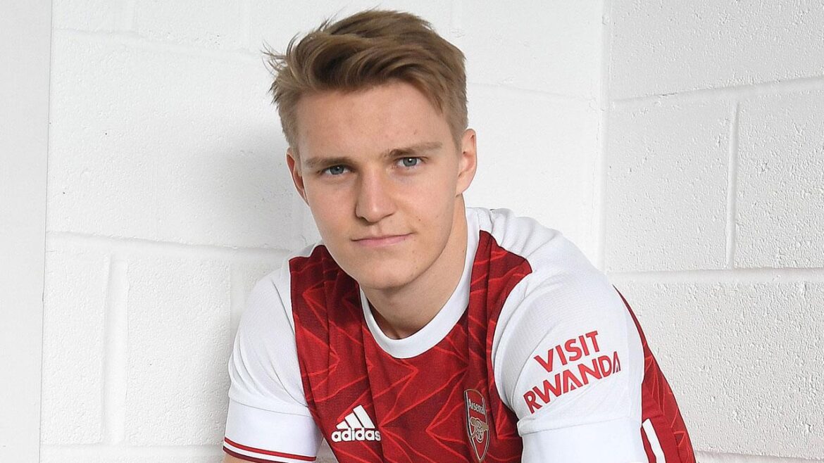 Odegaard thừa nhận anh ta đã dụ dỗ Erling Haaland gia nhập Arsenal